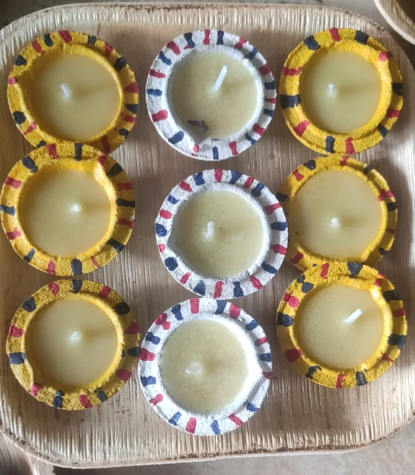 Small floating diya filled with ghee size 2.25" inch 9 pcs in one tray